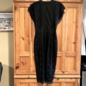 Filenes Vintage Gorgeous Lace Lined Dress, V Back, Belted, Pockets, Size 4